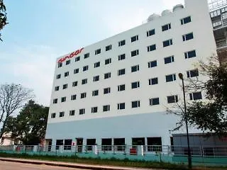 Red Fox Hotel, Chandīgarh 3*,  Indien