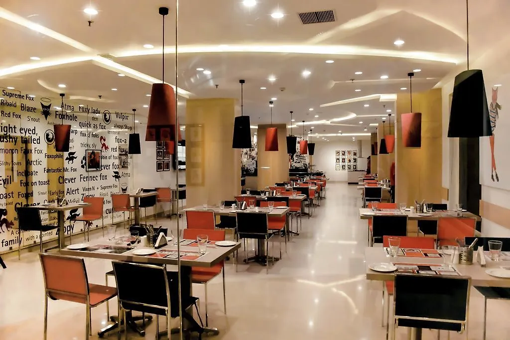 Red Fox Hotel, Chandīgarh Hotell
