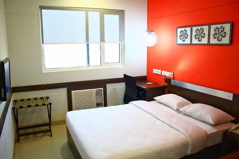 Red Fox Hotel, Chandīgarh Hotell