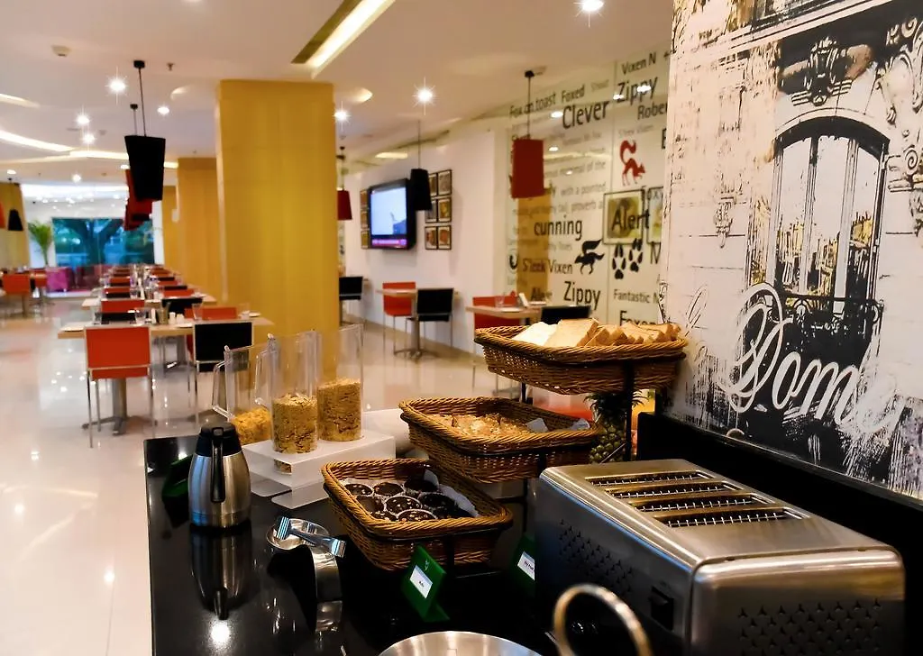 Red Fox Hotel, Chandigarh Hotel