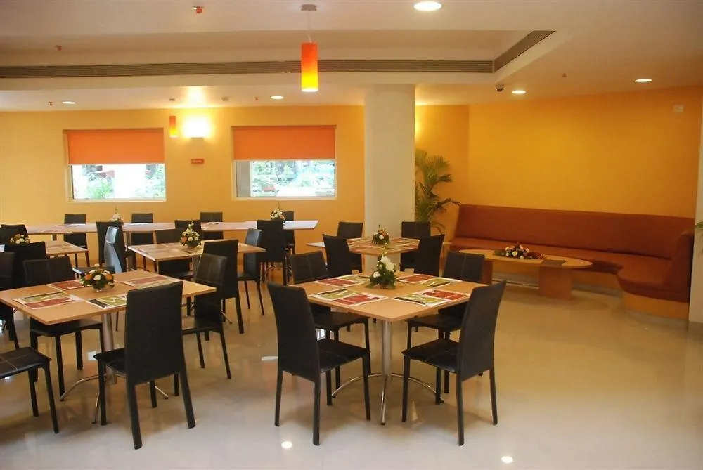Red Fox Hotel, Chandigarh Hotel